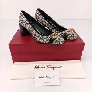 Salvatore Ferragamo Women's Monochrome Canvas Garda Gancini Pumps- Size 6